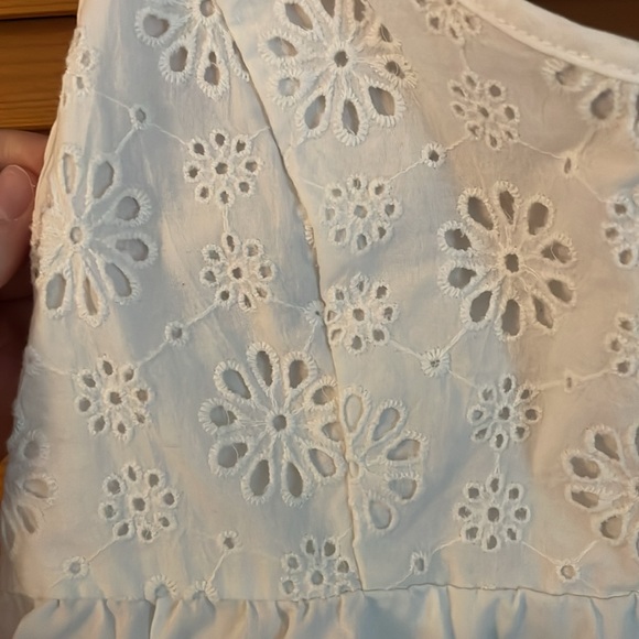 Summer Floral White Top - Picture 3 of 8